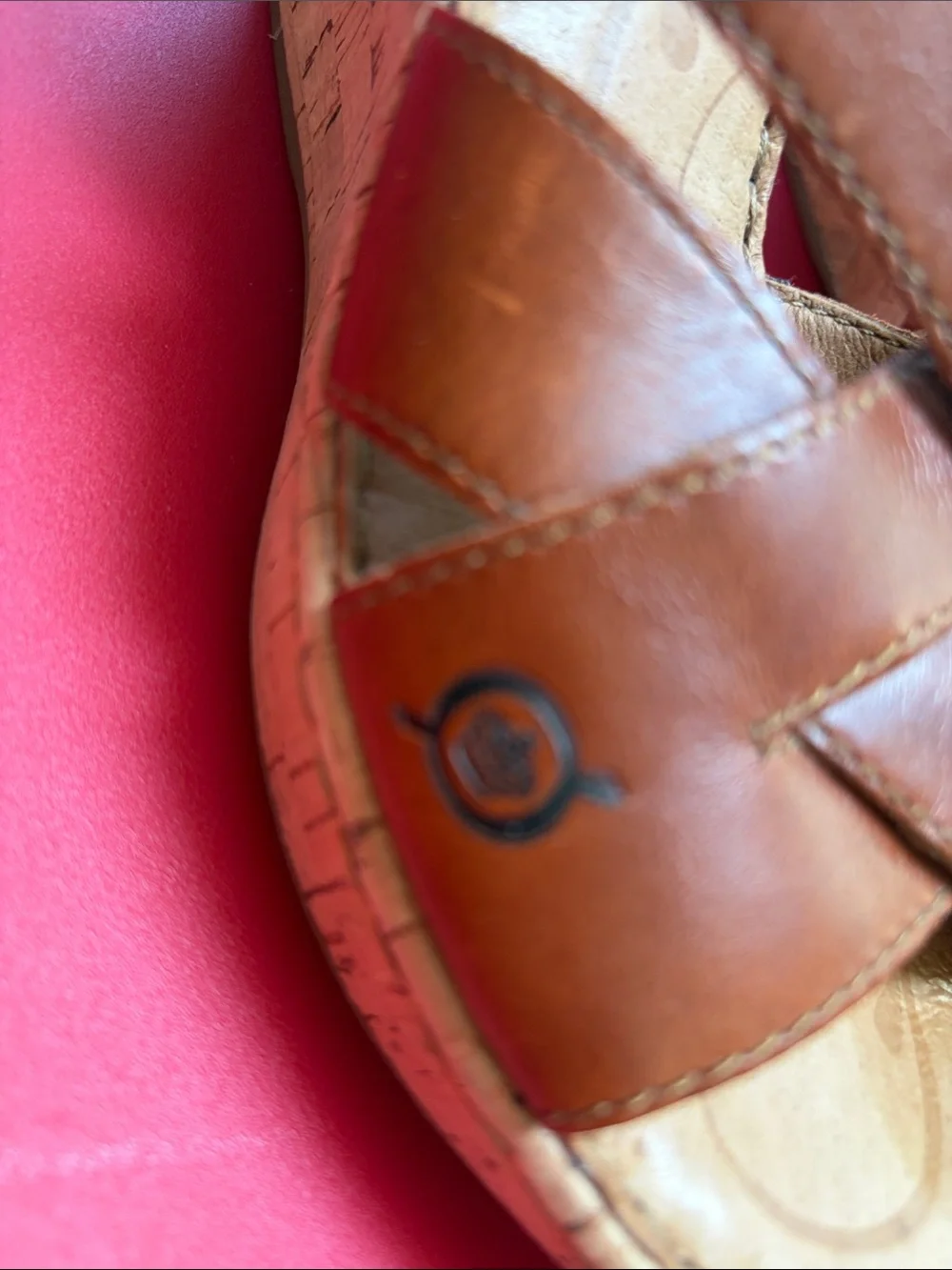 Born comfortable wedge